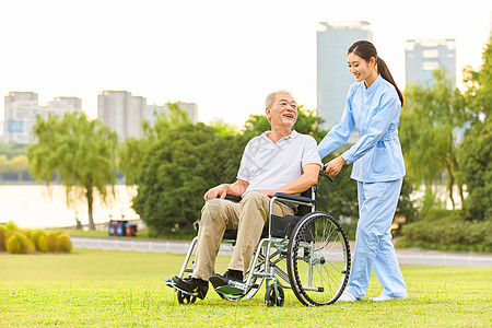 銀發(fā)記憶 養(yǎng)老服務中的情感聯(lián)結與思念表達